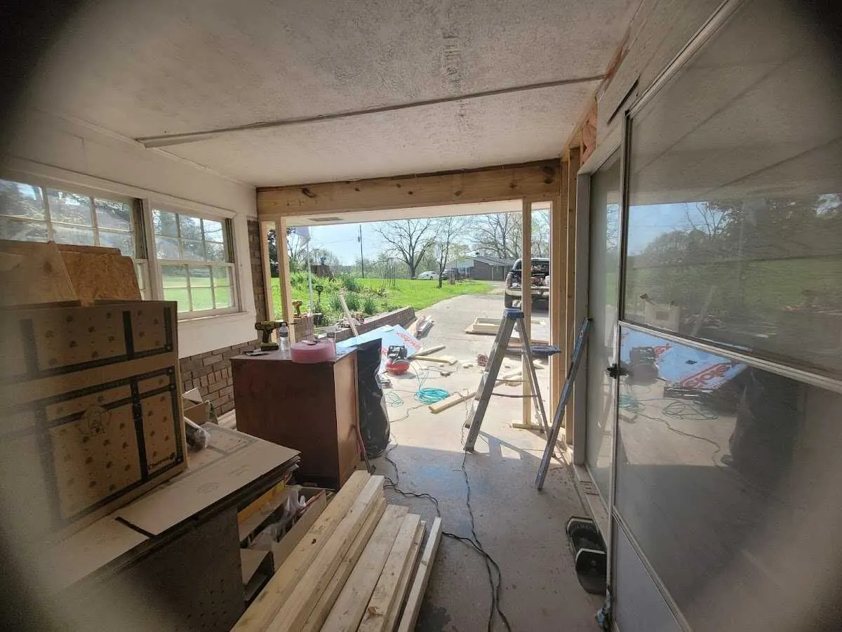 Air movers and dehumidifier for Water Mitigation Services in Vadnais Heights